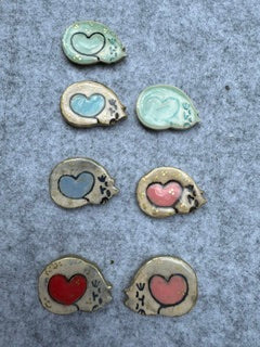 Keramieken broche - Kat hart (prijs per stuk)
