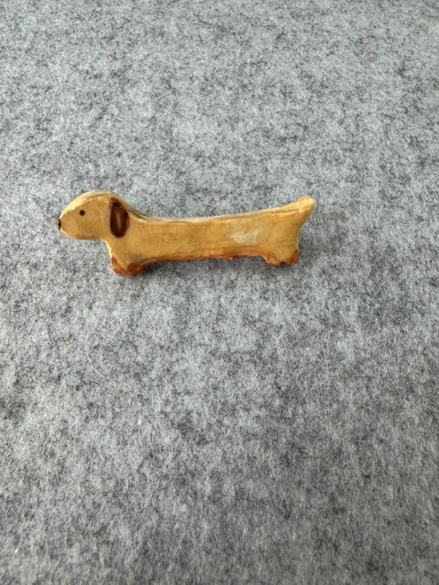 Keramieken Broche - Blonde Teckel