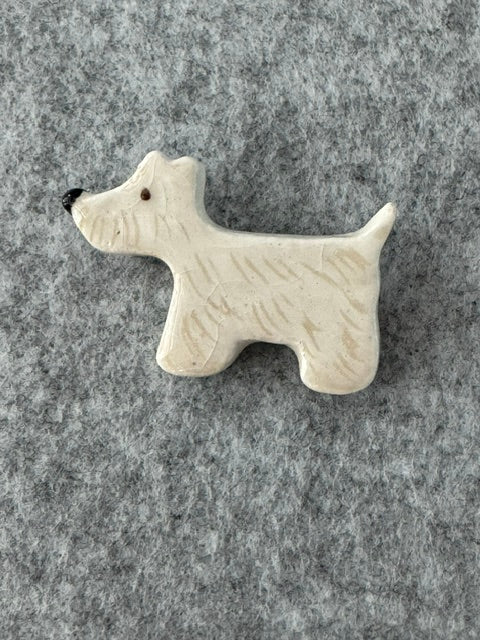 Keramieken broche - Scottie Terriër  wit