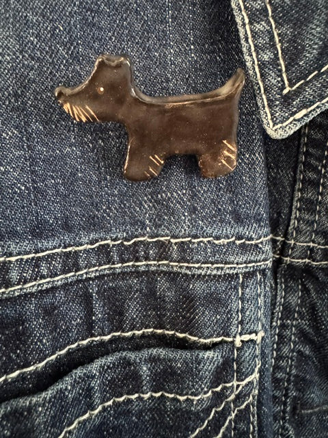 Keramieken broche - Scottie terriër zwart