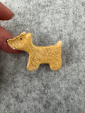 Keramieken broche - Scottie blond ruigharig