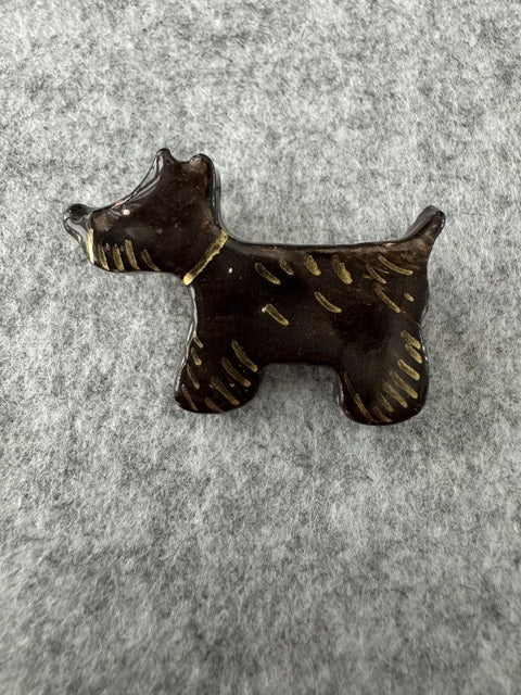 Keramieken broche - Scottie terrier zwart gouden manen